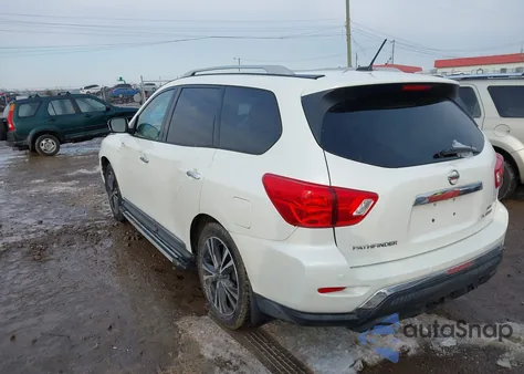 2017 Nissan Pathfinder Platinum z USA, uszkodzony, nr VIN 5N1DR2MM9HC689218